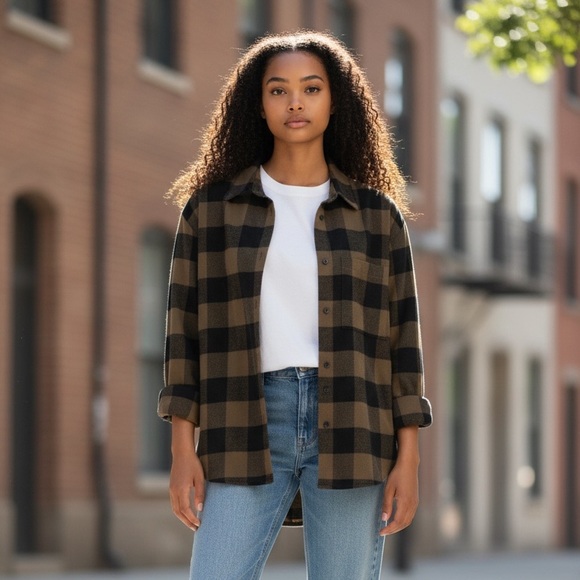 Newport News Tops - Like New Y2K Newport News Women’s Plaid Button Down Cotton Top